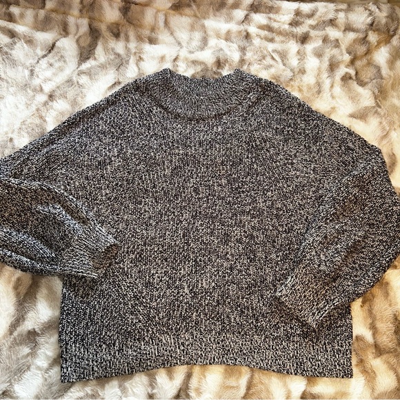 H&M Cozy Warm Sweater | Black & White | Size Large - Picture 1 of 7